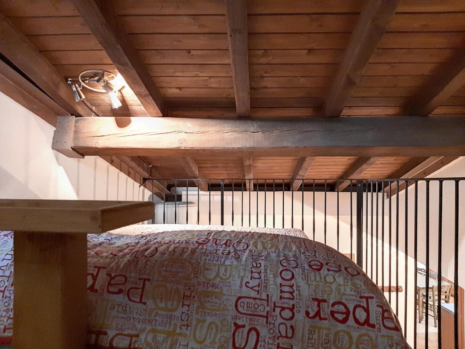 Ospitaci Appartamenti Giove Valtopina Habitación foto